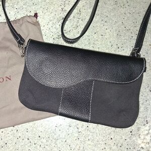 Elegant Black Leather Crossbody Bag Oughton